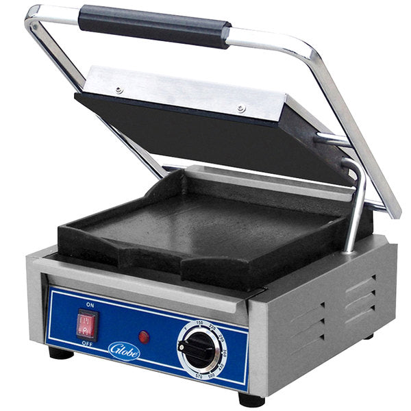 Globe GSG10 Bistro Series Sandwich Grill with Smooth Plates - 10" x 10" Cooking Surface