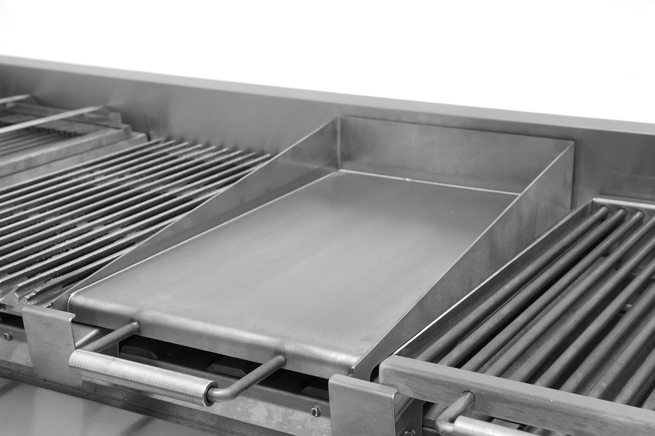 Pegasus CB-P Gas Charbroiler - Flat Plate
